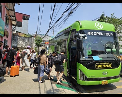 HK Sapa Open Bus