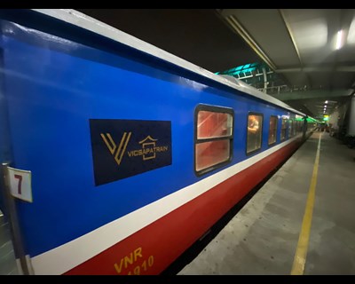 VIC Sapa Train